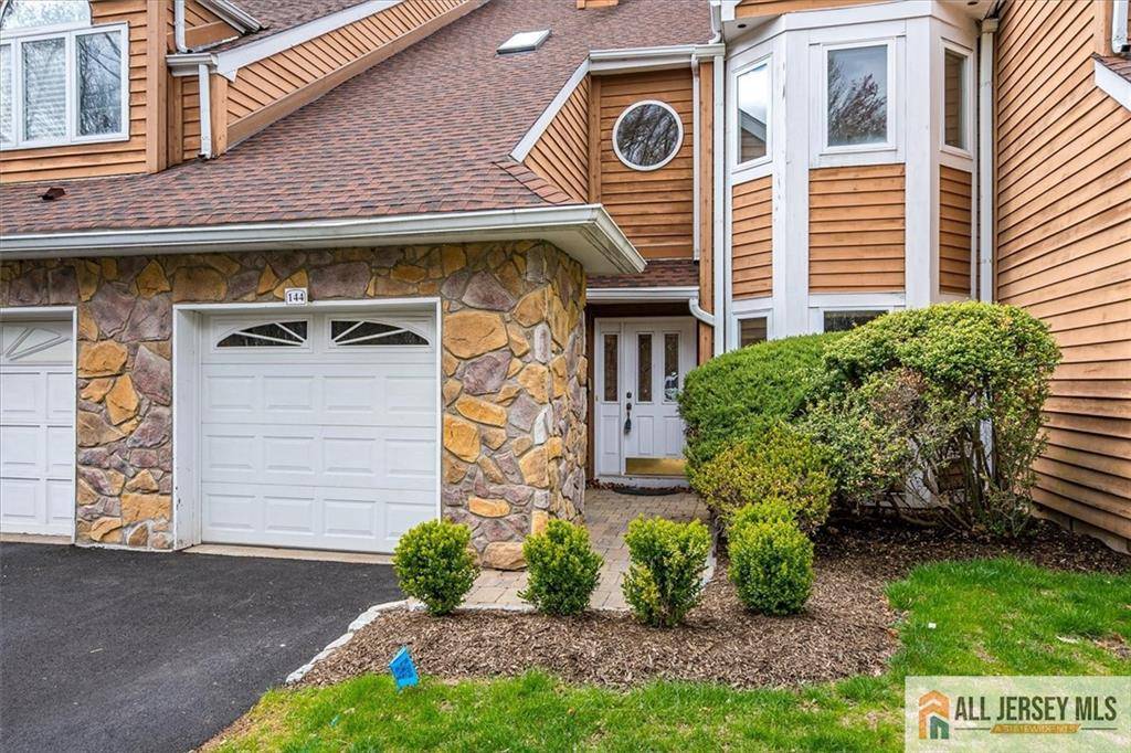 Edison, NJ 08820,144 Coppertree CT #144