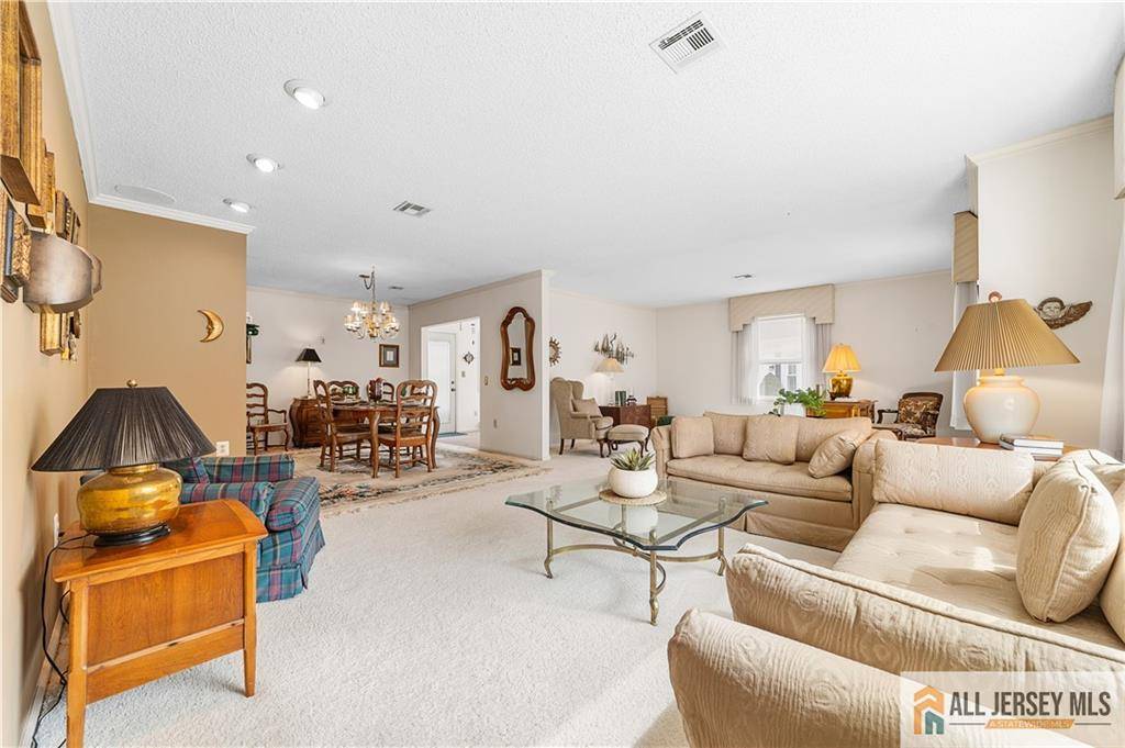 Monroe, NJ 08831,482 Revere WAY #482B