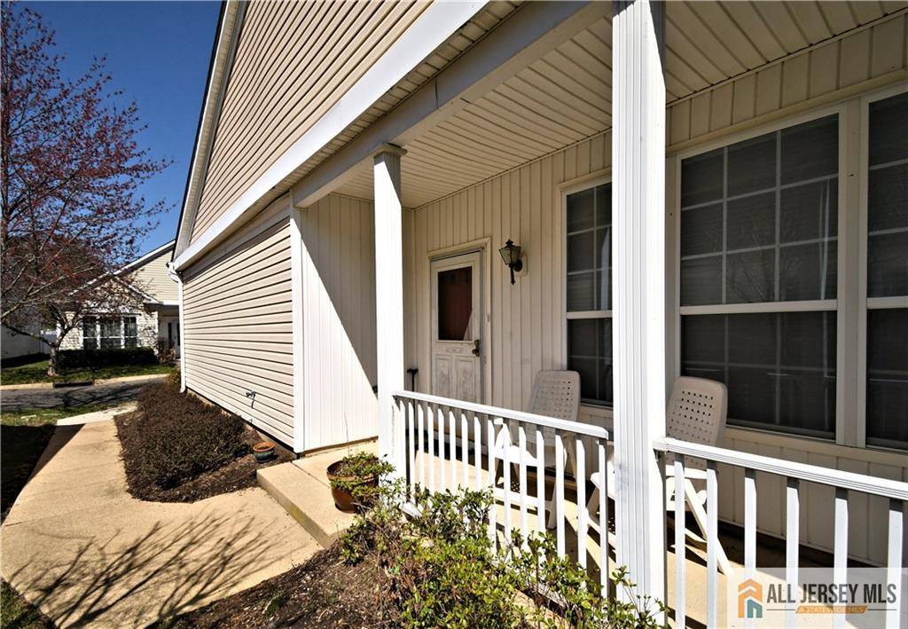 Monroe, NJ 08831,525 Harrier DR #525