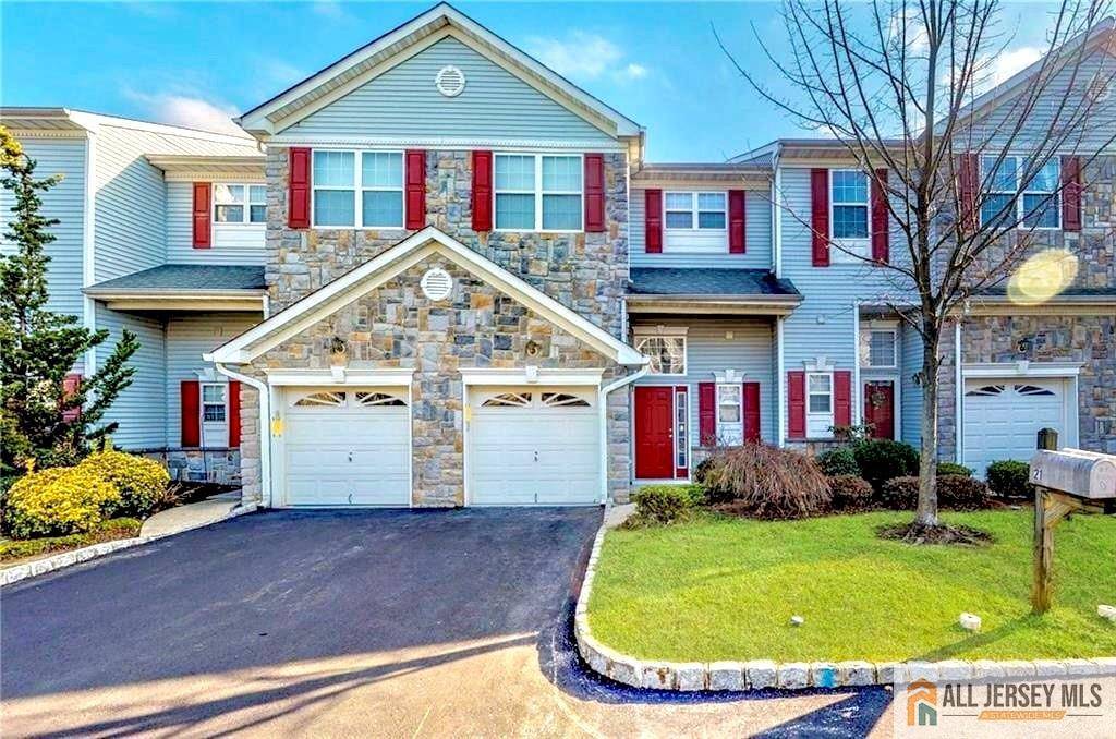 South Amboy, NJ 08879,21 Capica CT #89