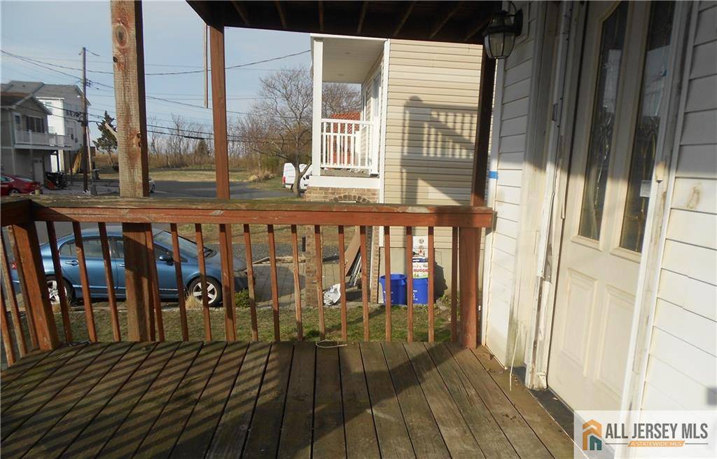South Amboy, NJ 08879,36 Cliffwood WAY
