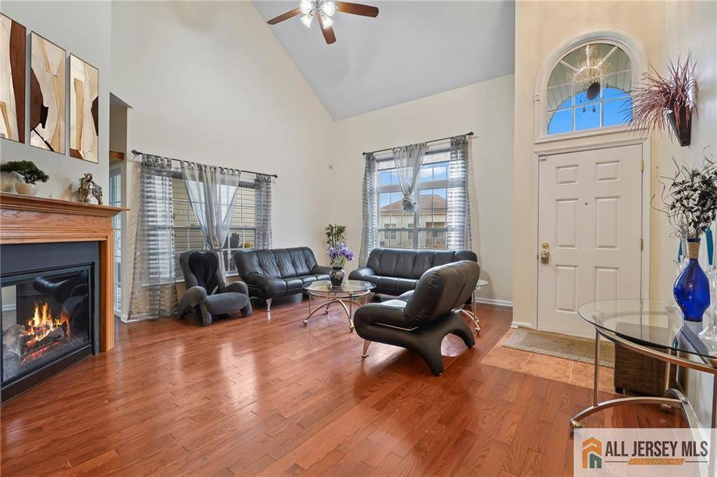 South Brunswick, NJ 08852,2304 Schindler DR