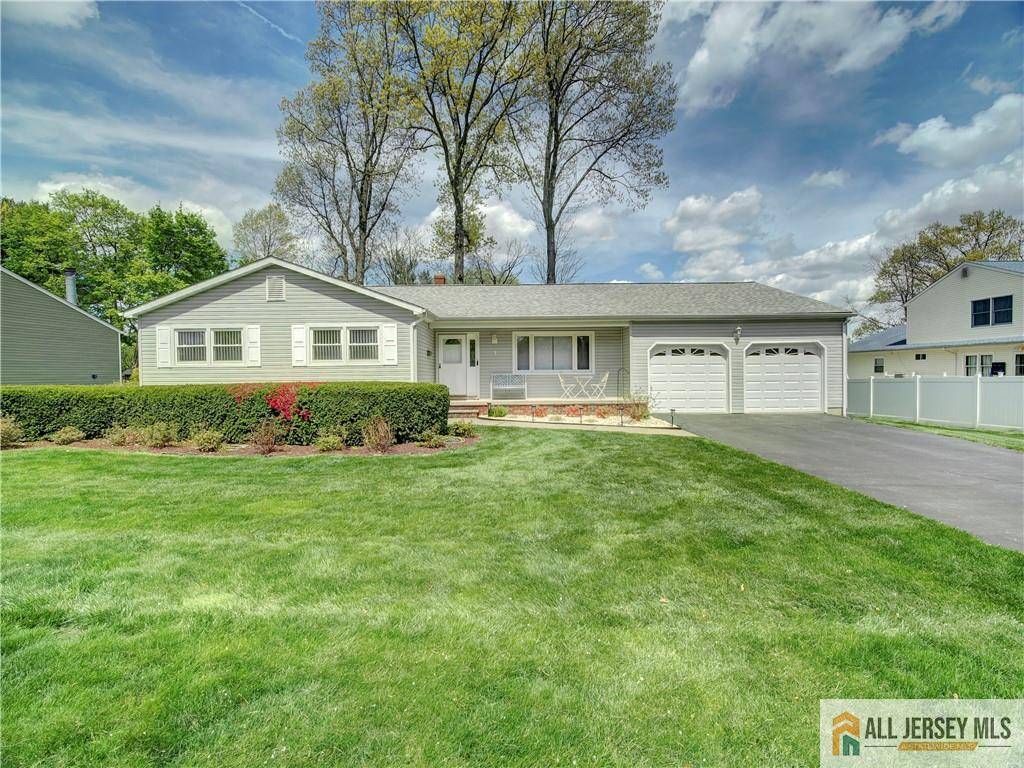 East Brunswick, NJ 08816,3 Camelot DR