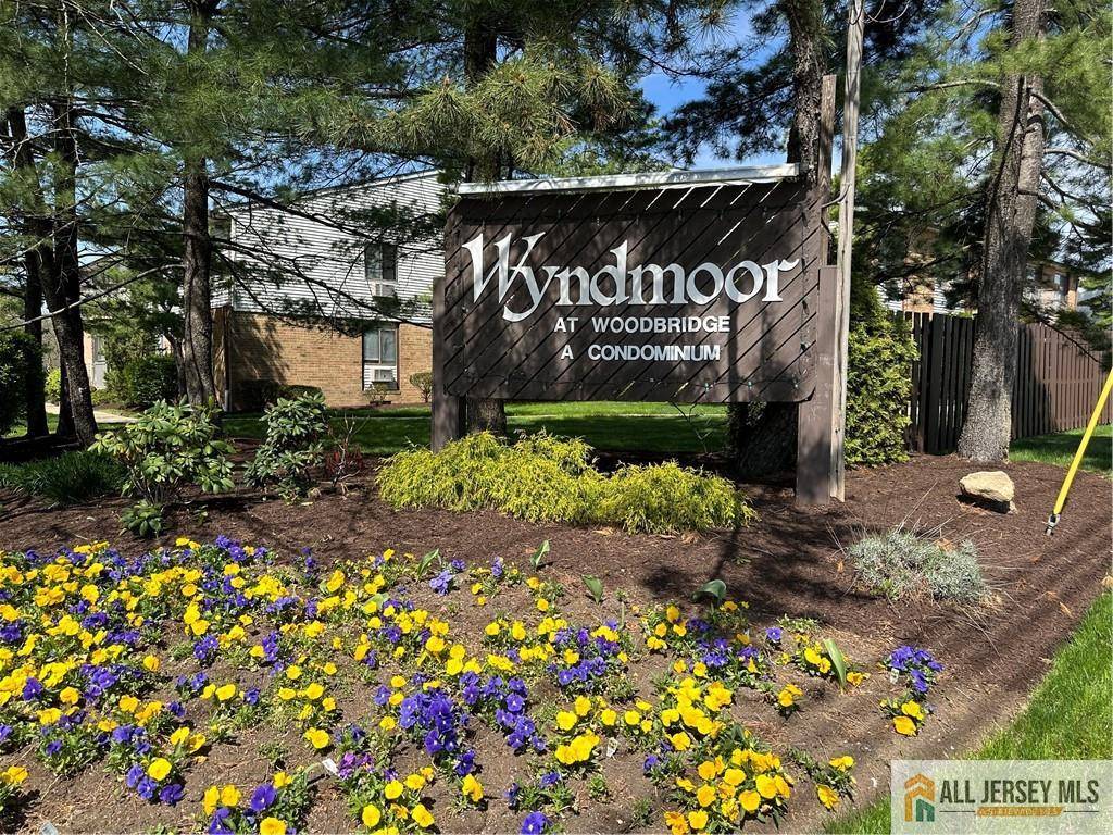 Woodbridge Proper, NJ 07095,414 Cricket LN #414