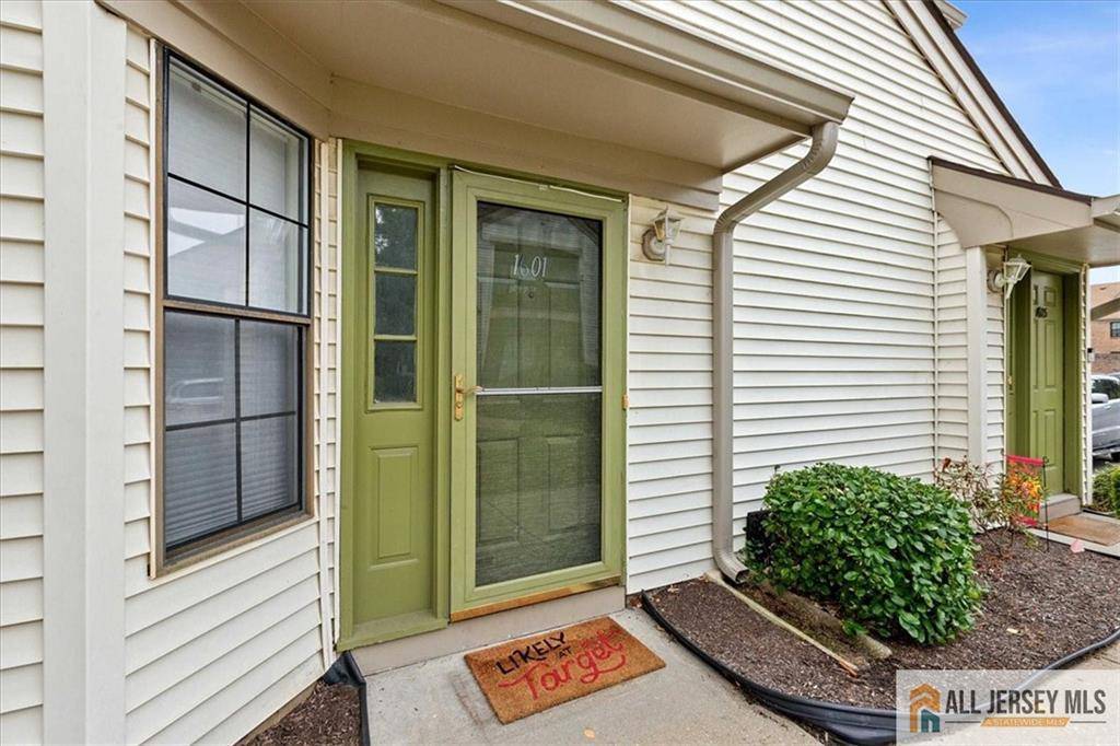 Sayreville, NJ 08859,1601 Pebble PL #1601