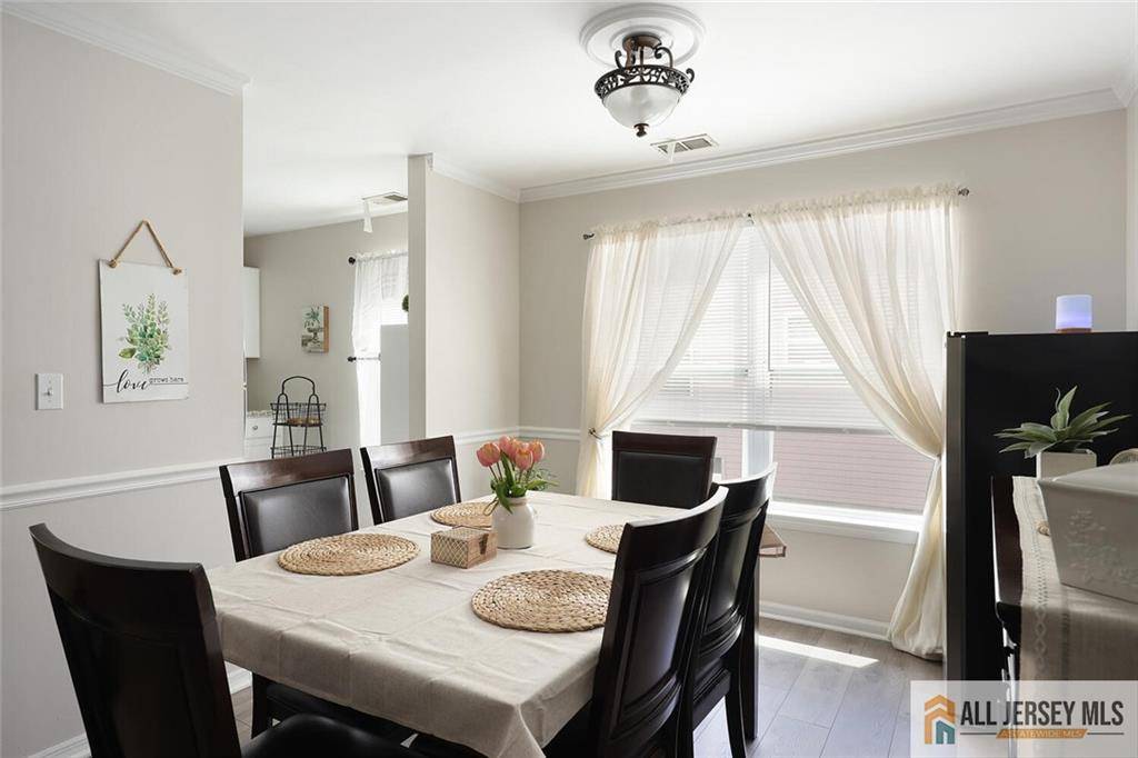 Perth Amboy, NJ 08861,516 Great Beds CT