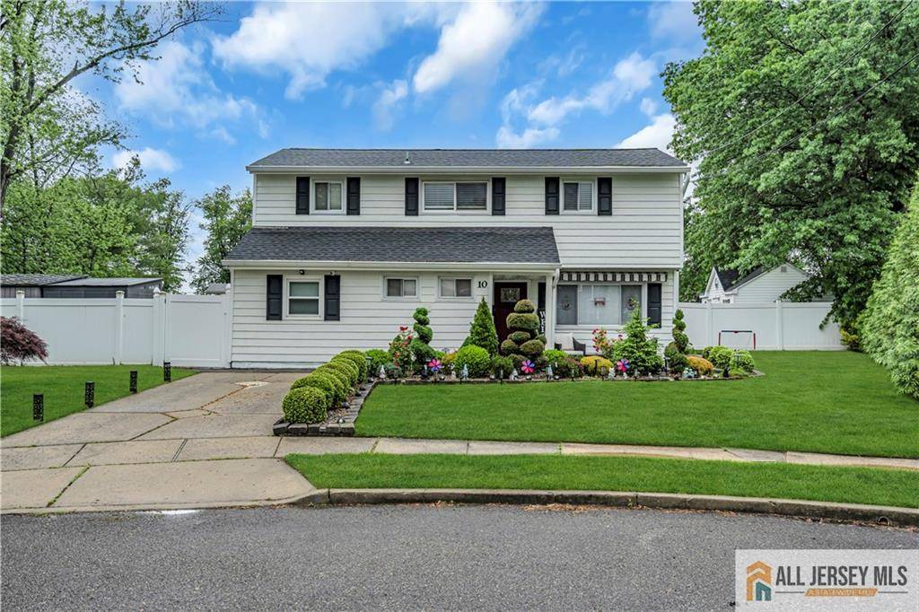 Old Bridge, NJ 08857,10 Buttonwood DR
