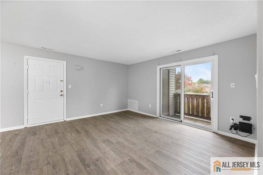 Plainsboro, NJ 08536,2415 Ravens Crest DR #2415
