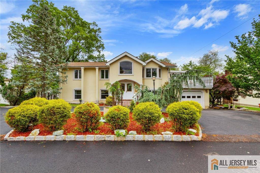 Edison, NJ 08820,8 Harold AVE