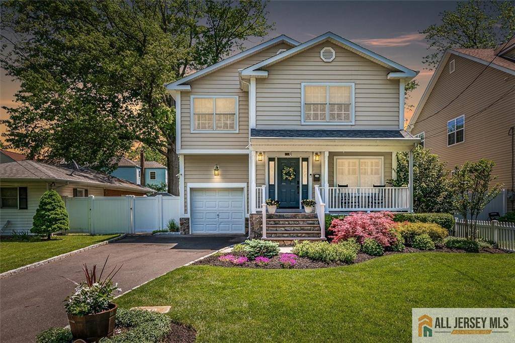 Metuchen, NJ 08840,22 Kentnor ST