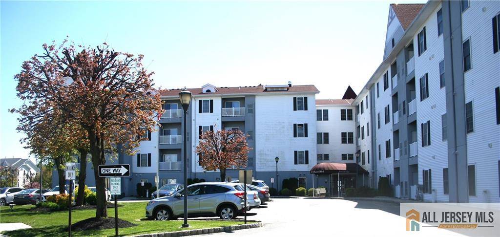 South Amboy, NJ 08879,100 John T O Leary BLVD #311