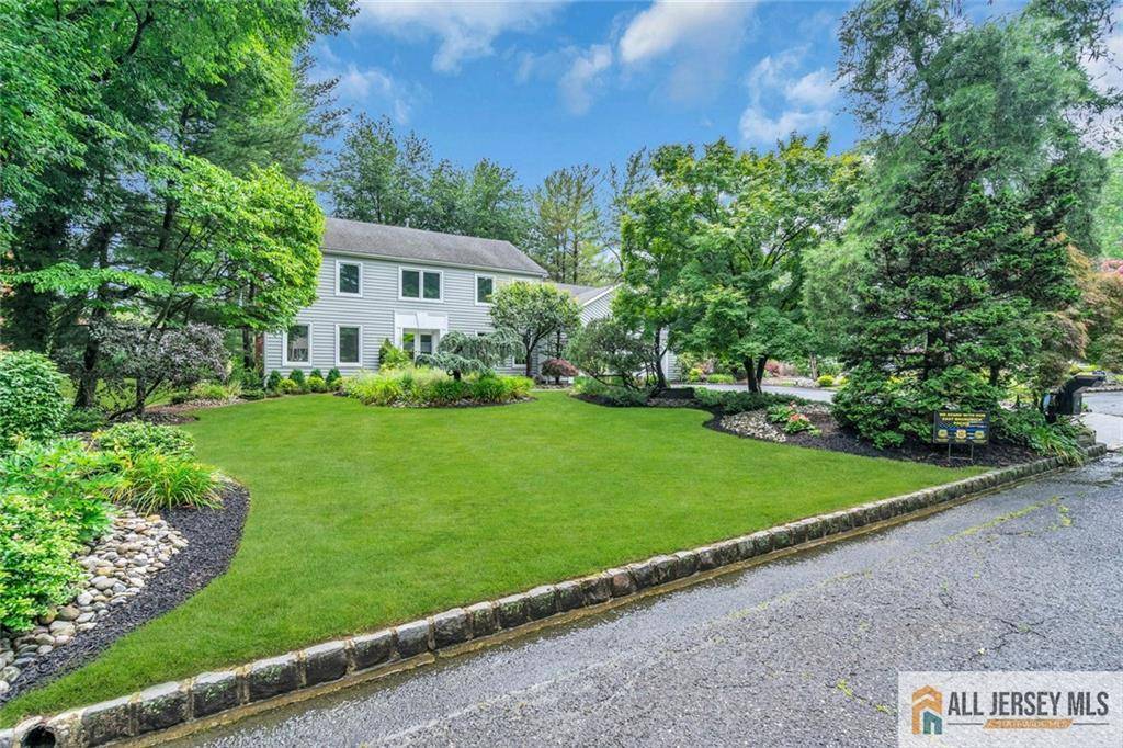 East Brunswick, NJ 08816,5 Leighton DR