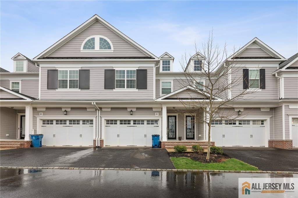Cranbury, NJ 08512,21 Hamilton DR
