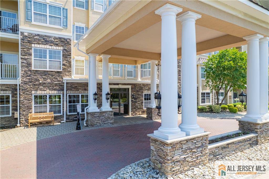 East Brunswick, NJ 08816,540 Cranbury RD #442