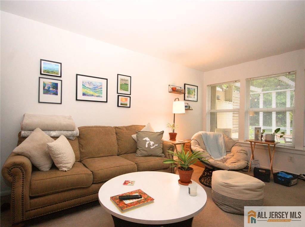 South Brunswick, NJ 08824,10 New RD #3