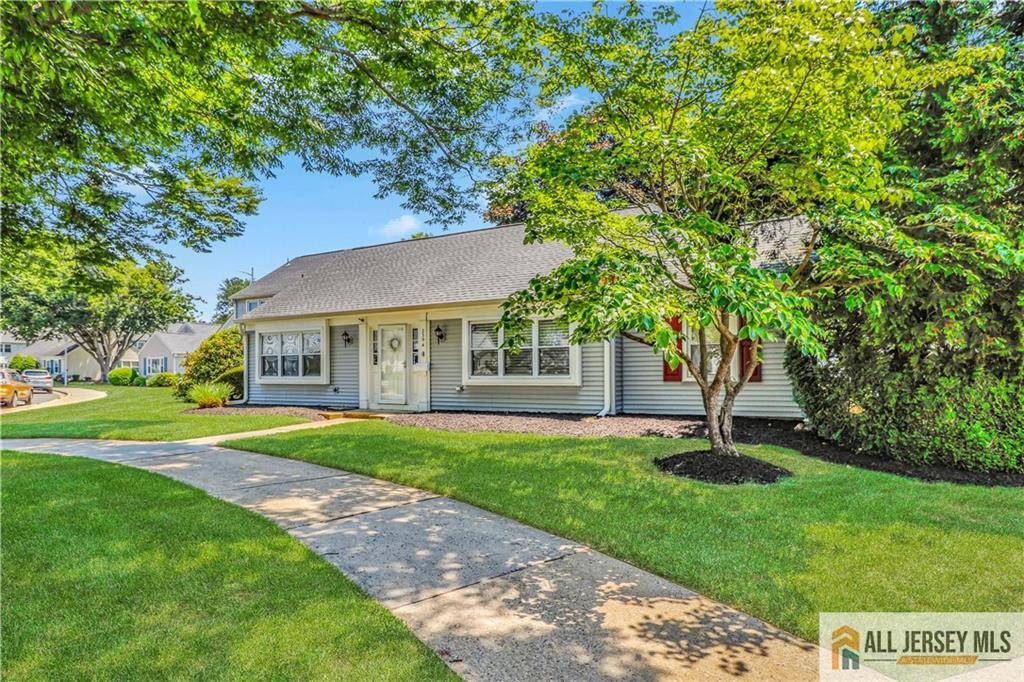 Monroe, NJ 08831,239 Mayflower WAY #A