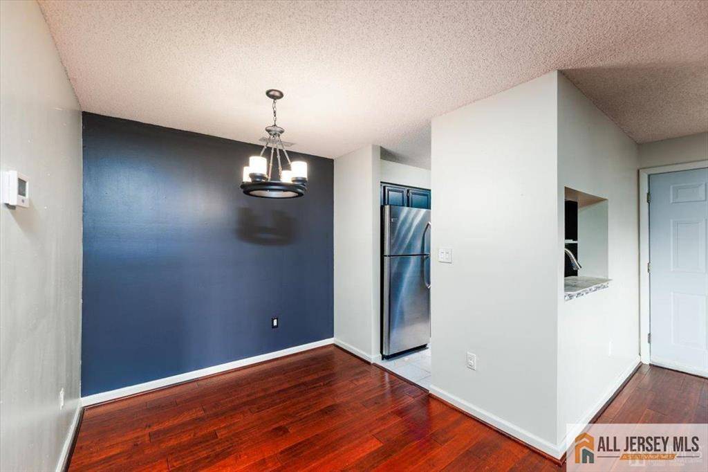 Plainsboro, NJ 08536,2114 Ravens Crest DR