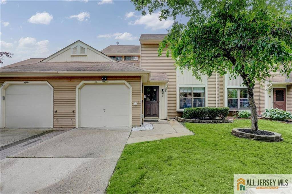 East Brunswick, NJ 08816,6 Morton CT