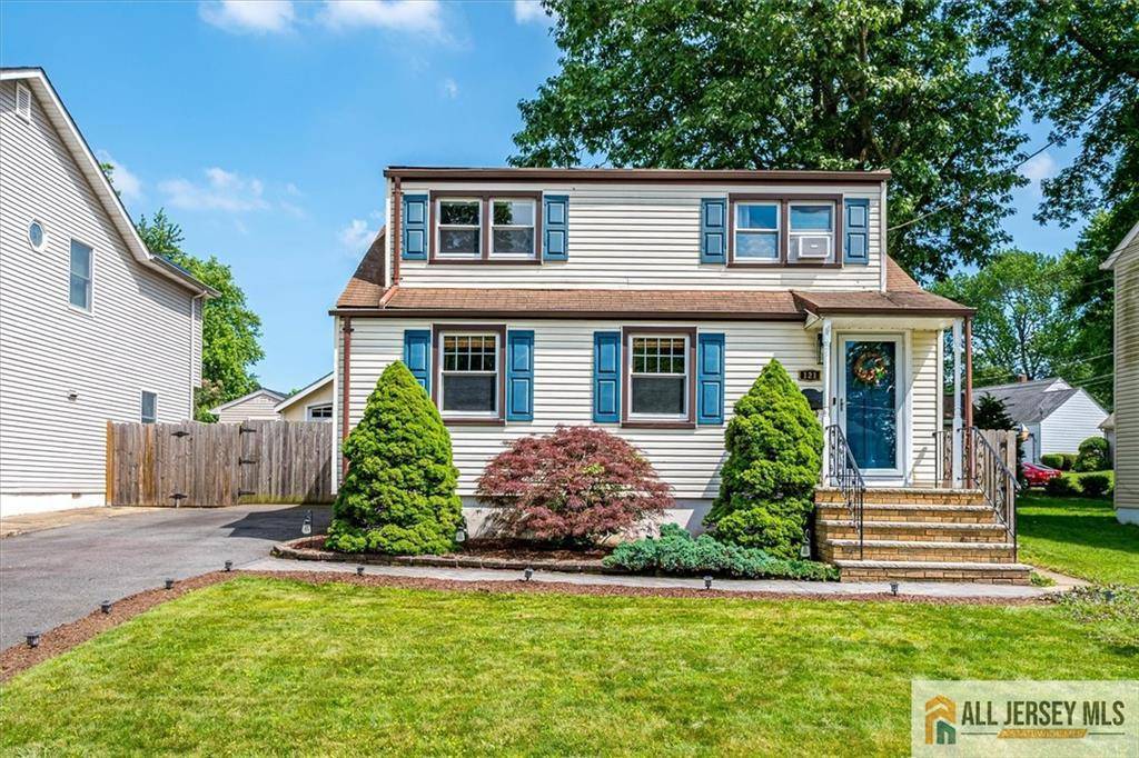 Colonia, NJ 07067,121 E Cliff RD