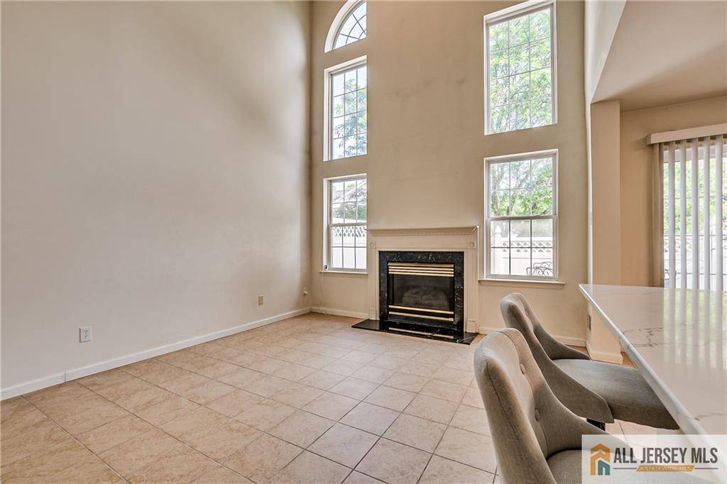 South Brunswick, NJ 08852,303 Harvest LN