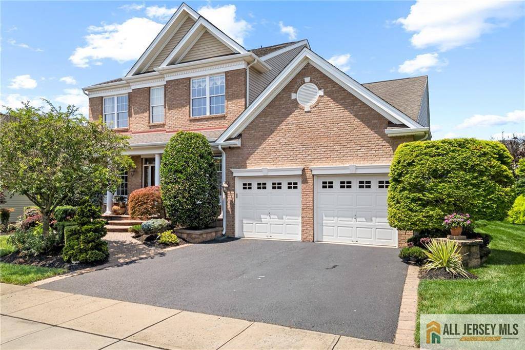 Monroe, NJ 08831,8 Tamarack RD