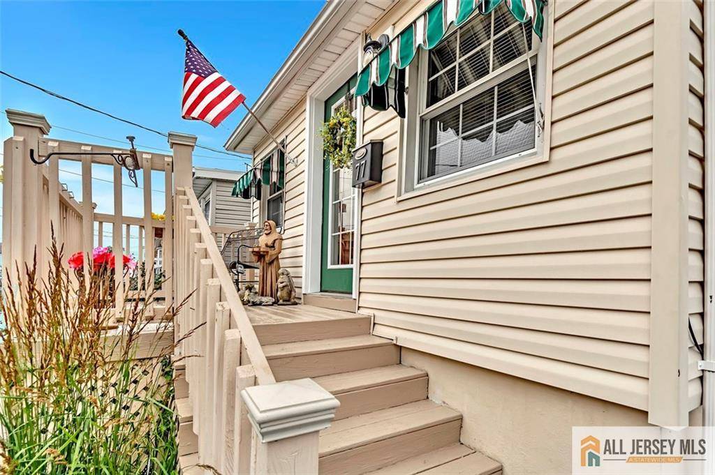 Middletown, NJ 07748,77 Navesink AVE