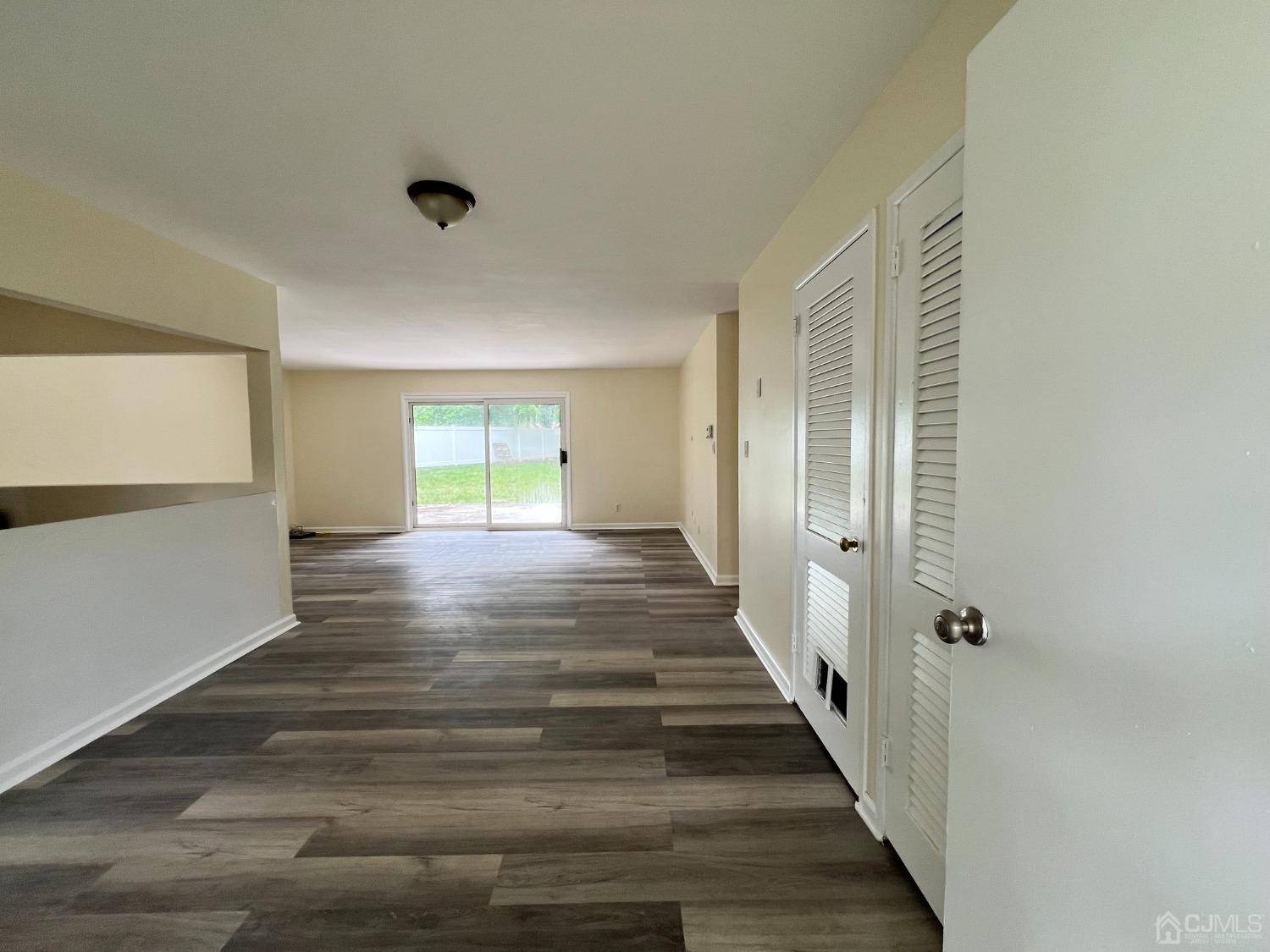 South Brunswick, NJ 08824,6 Poe CT