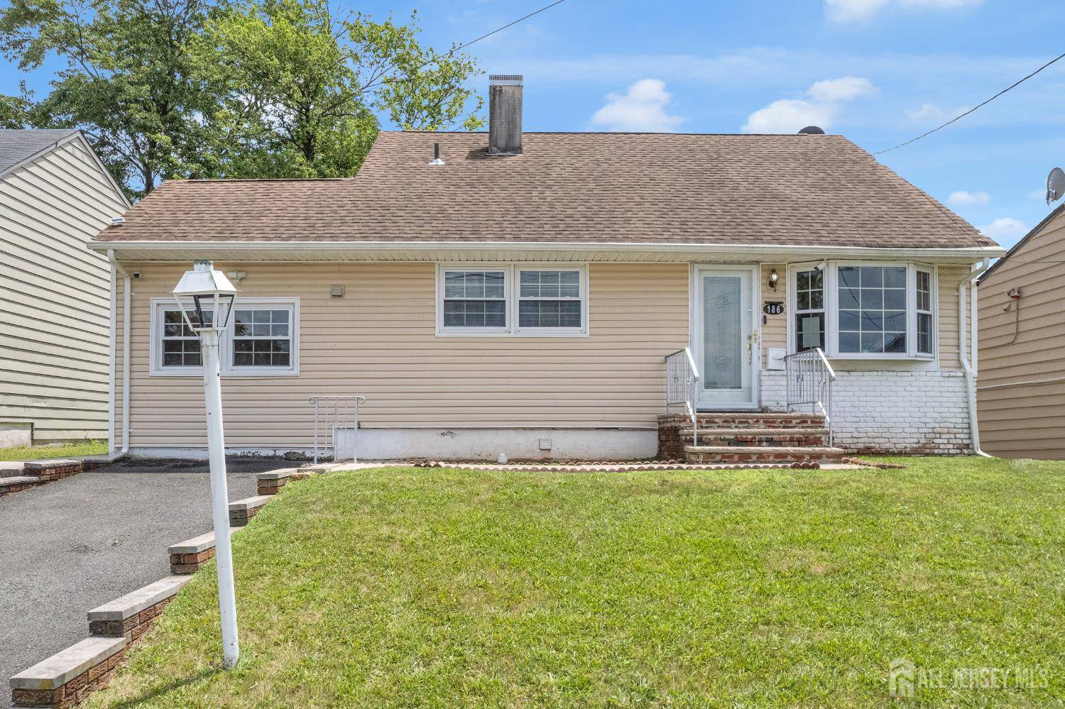 Iselin, NJ 08830,186 Tyler AVE