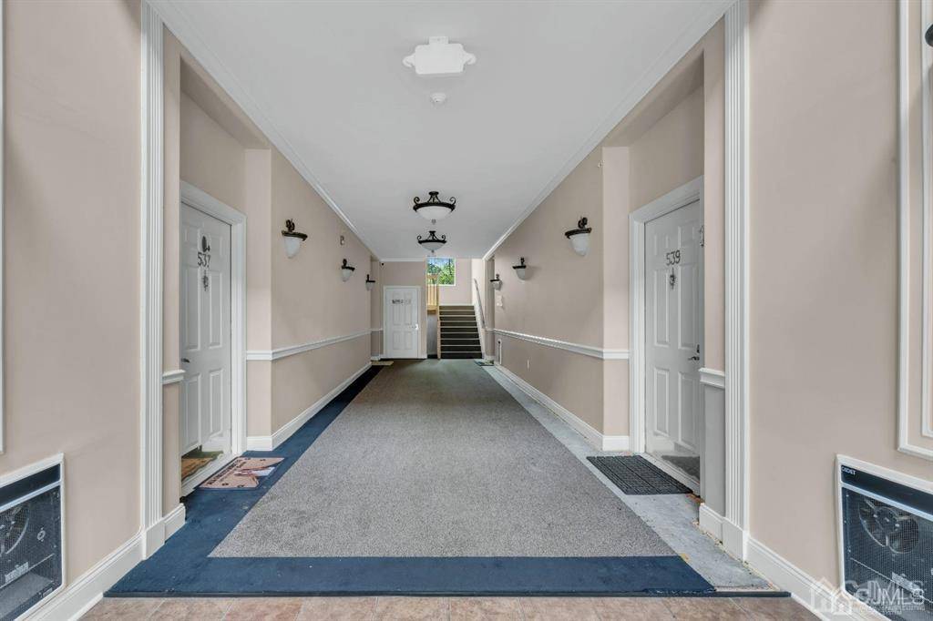 Manalapan, NJ 07726,548 Saint Andrews PL