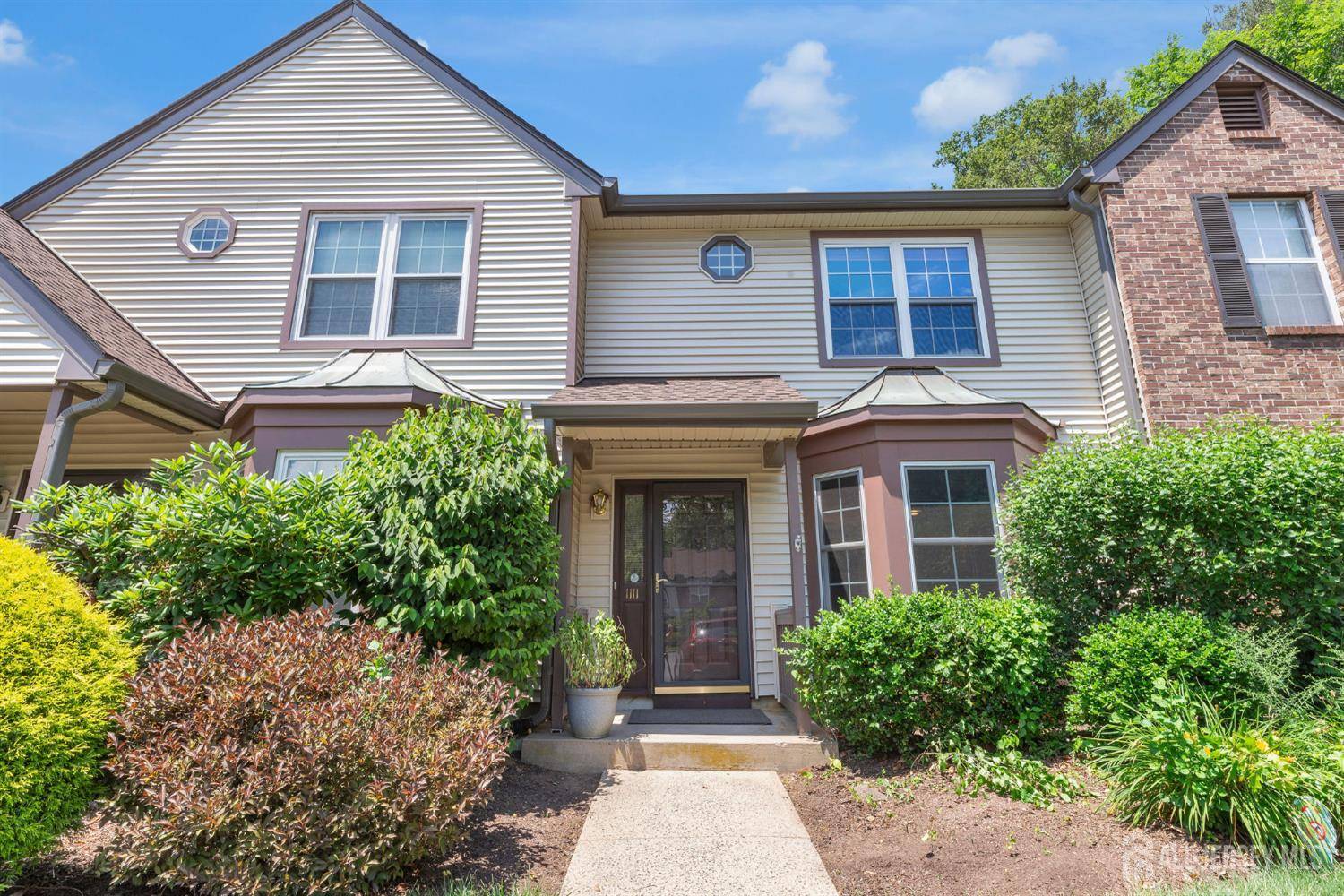 South Brunswick, NJ 08852,1111 Hickory CT