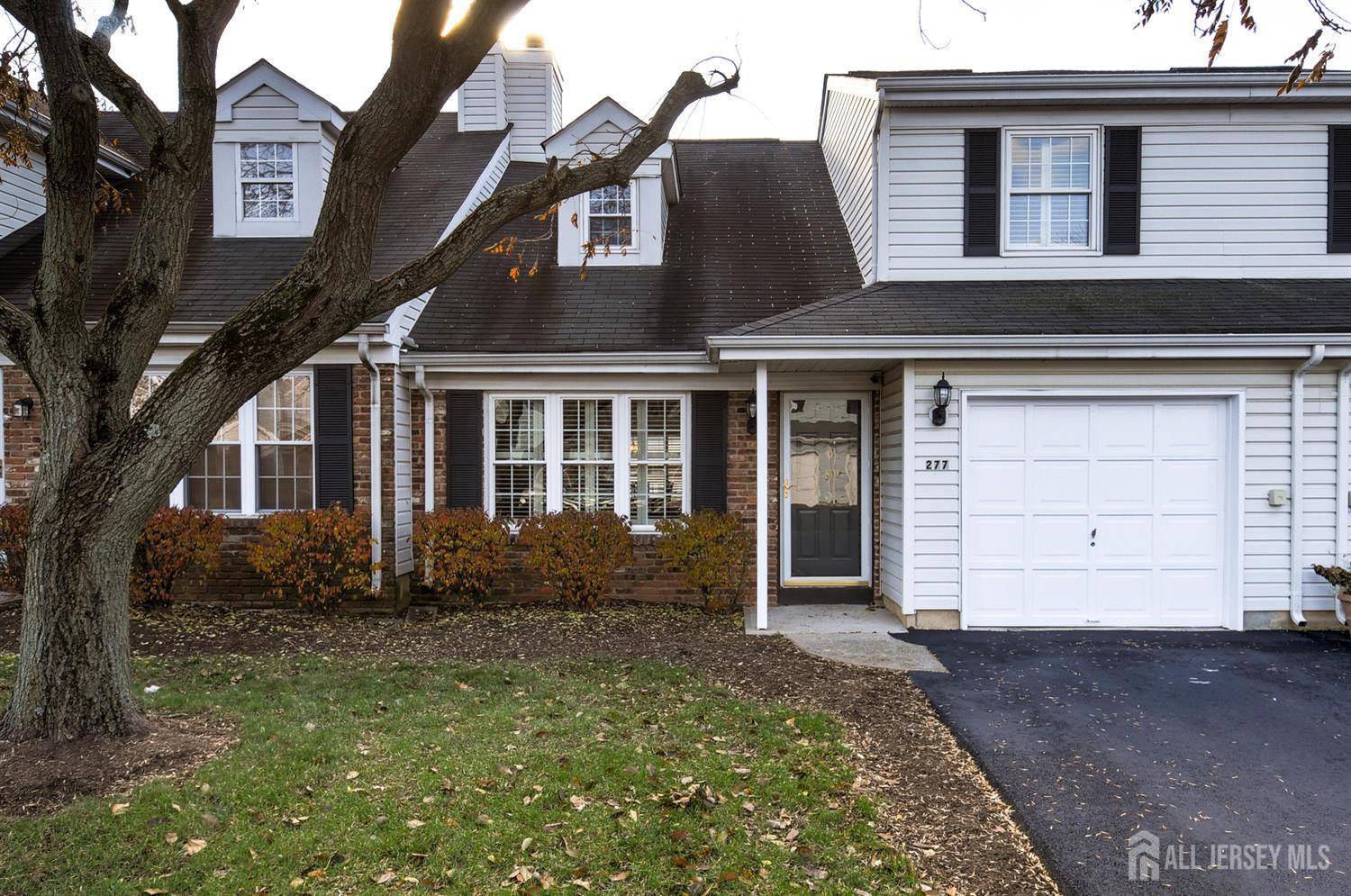Franklin, NJ 08873,277 Edgeware CT