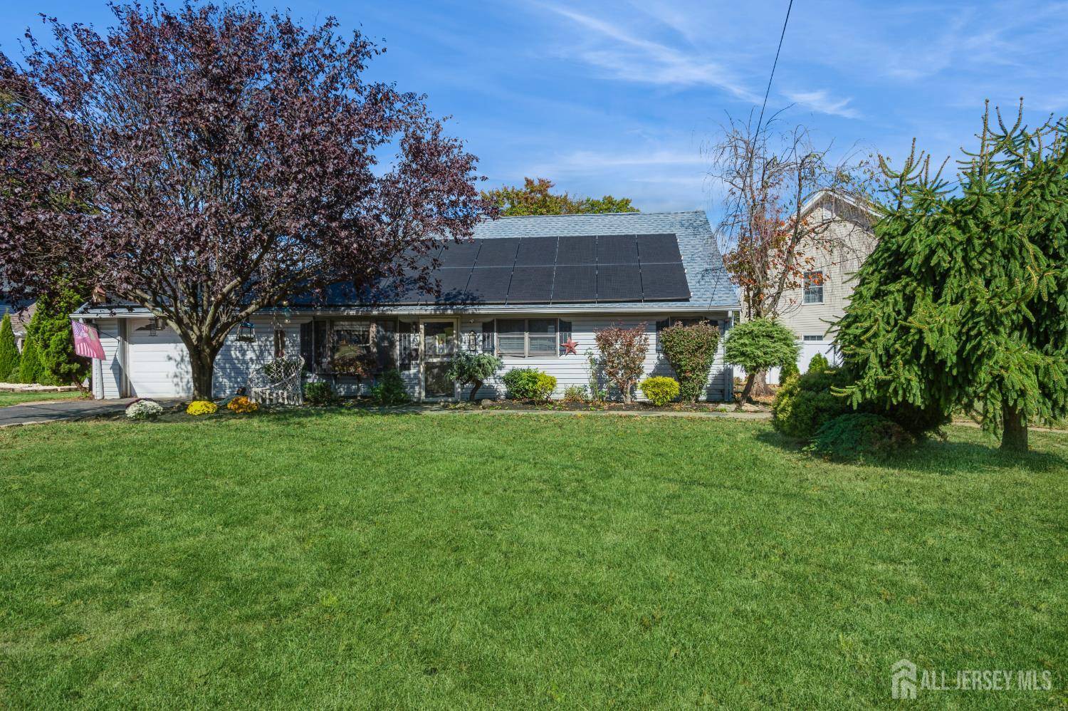 Edison, NJ 08817,23 Colfax RD