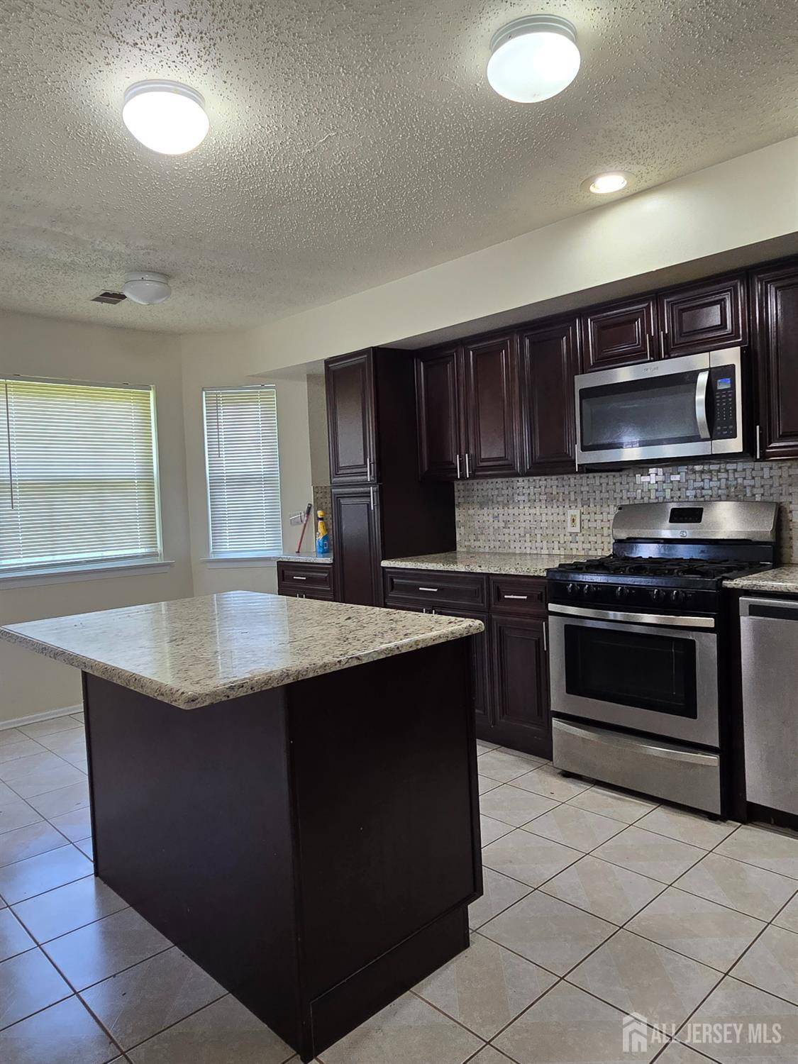 Piscataway, NJ 08854,339 Lunar RD