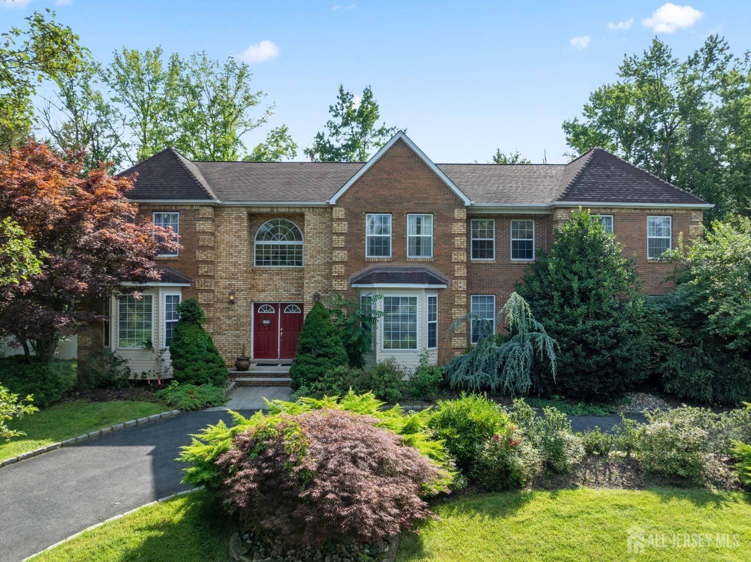 South Brunswick, NJ 08852,3 Gramercy RD