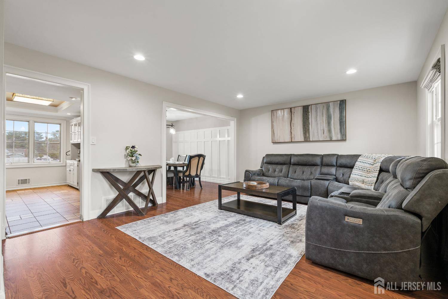 Howell, NJ 07731,31 Brunswick DR