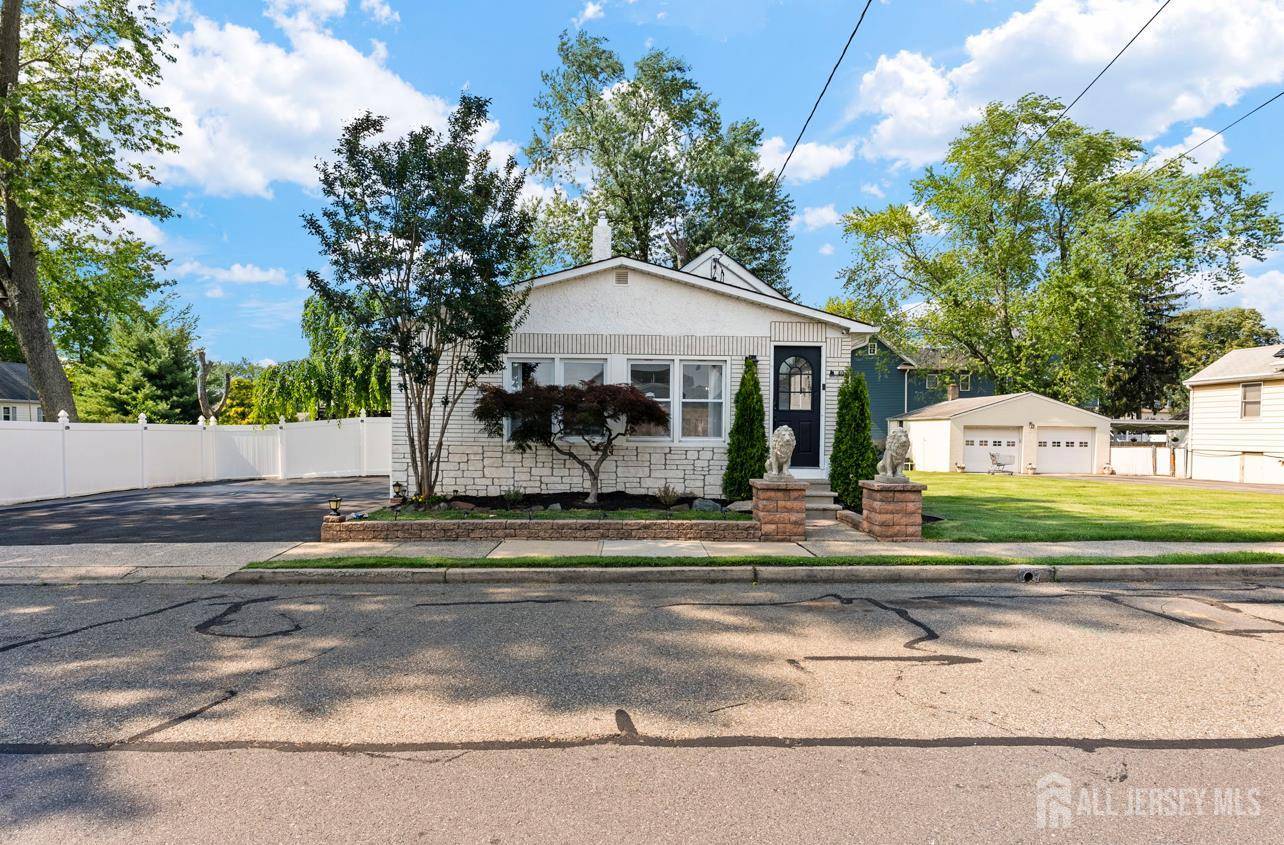 East Brunswick, NJ 08816,40 Highland ST