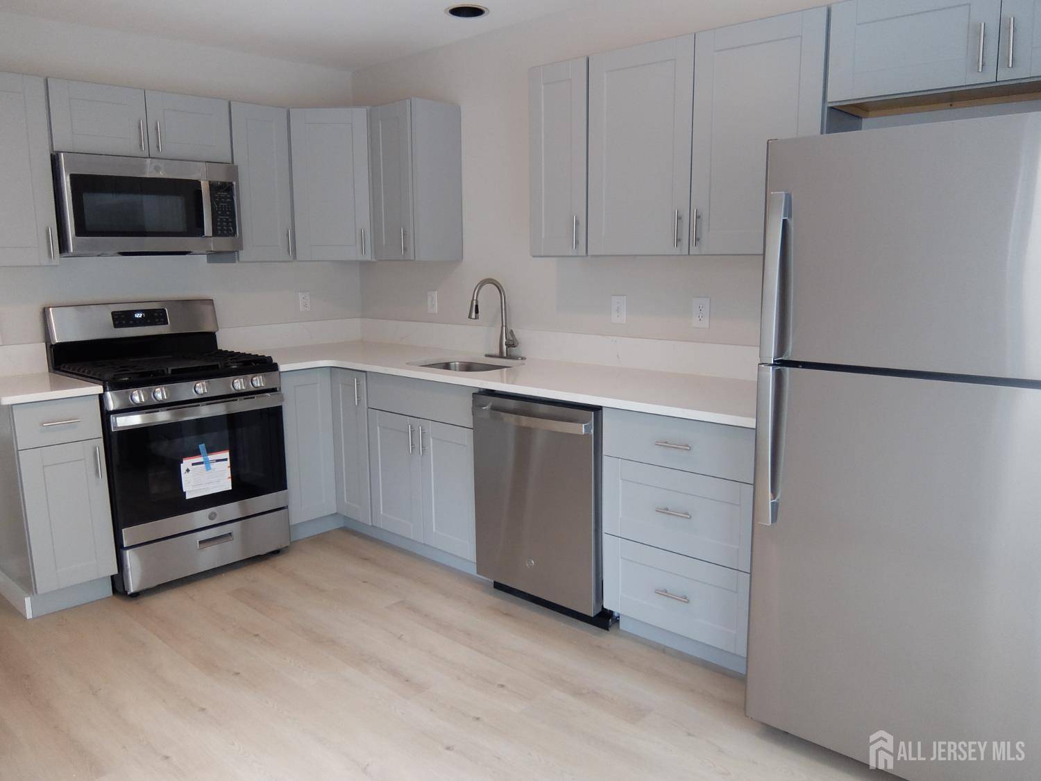 South Brunswick, NJ 08852,2303 Pheasant RUN