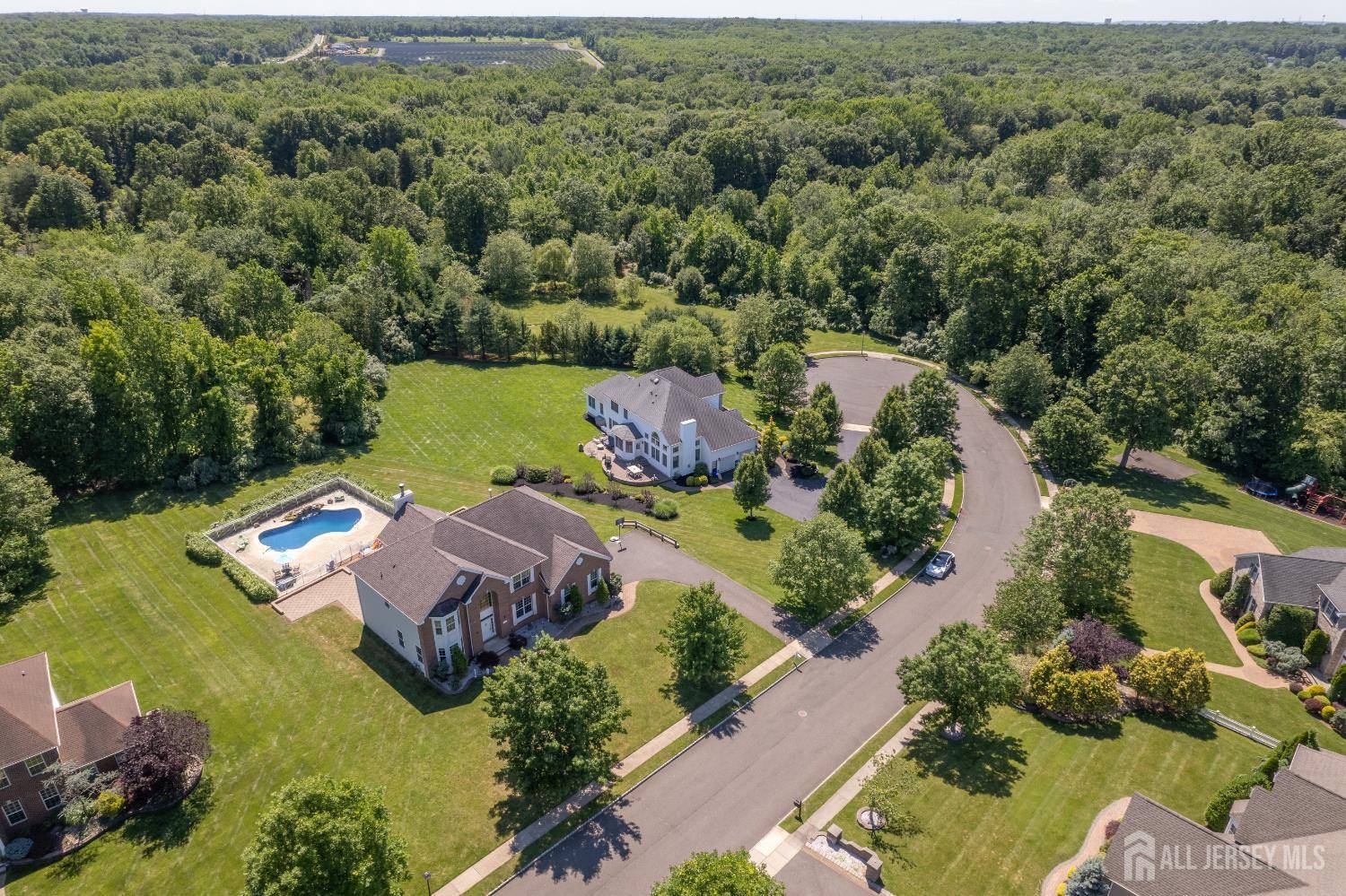 Monroe, NJ 08831,8 Dancer CT
