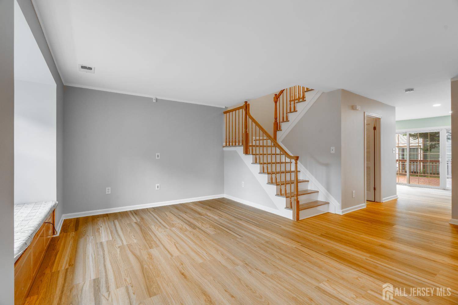 South Brunswick, NJ 08852,1604 Mulberry CT