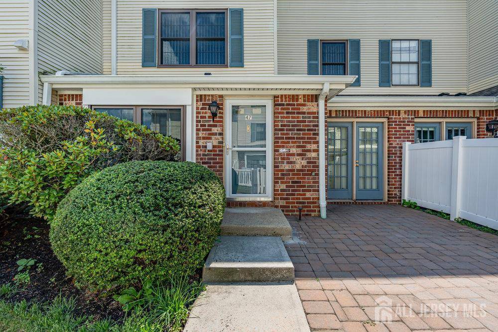 East Brunswick, NJ 08816,47 Covington CT