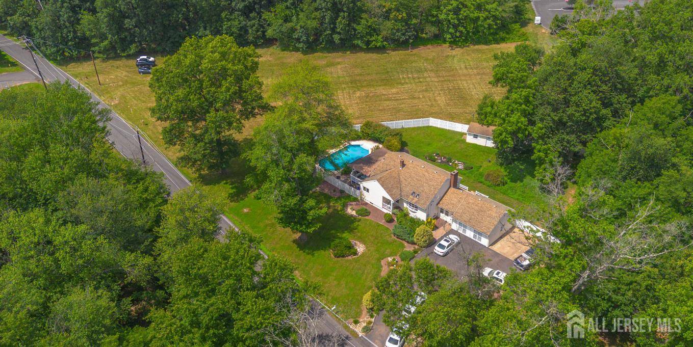 Franklin, NJ 08873,101 weston RD
