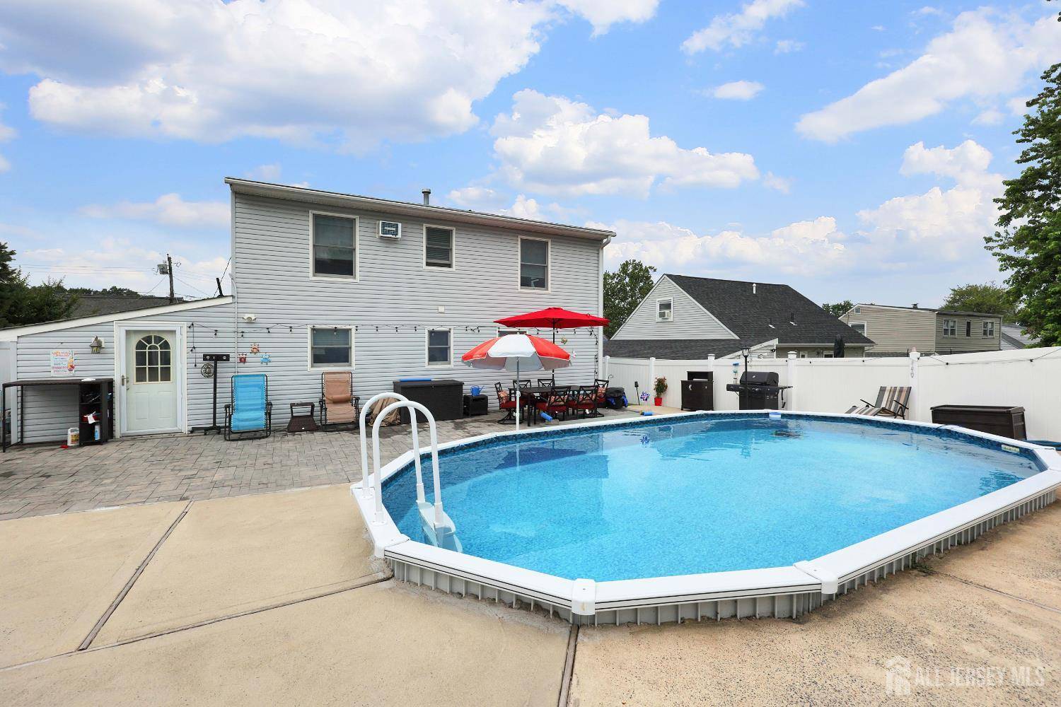 Sayreville, NJ 08859,26 Birch TER