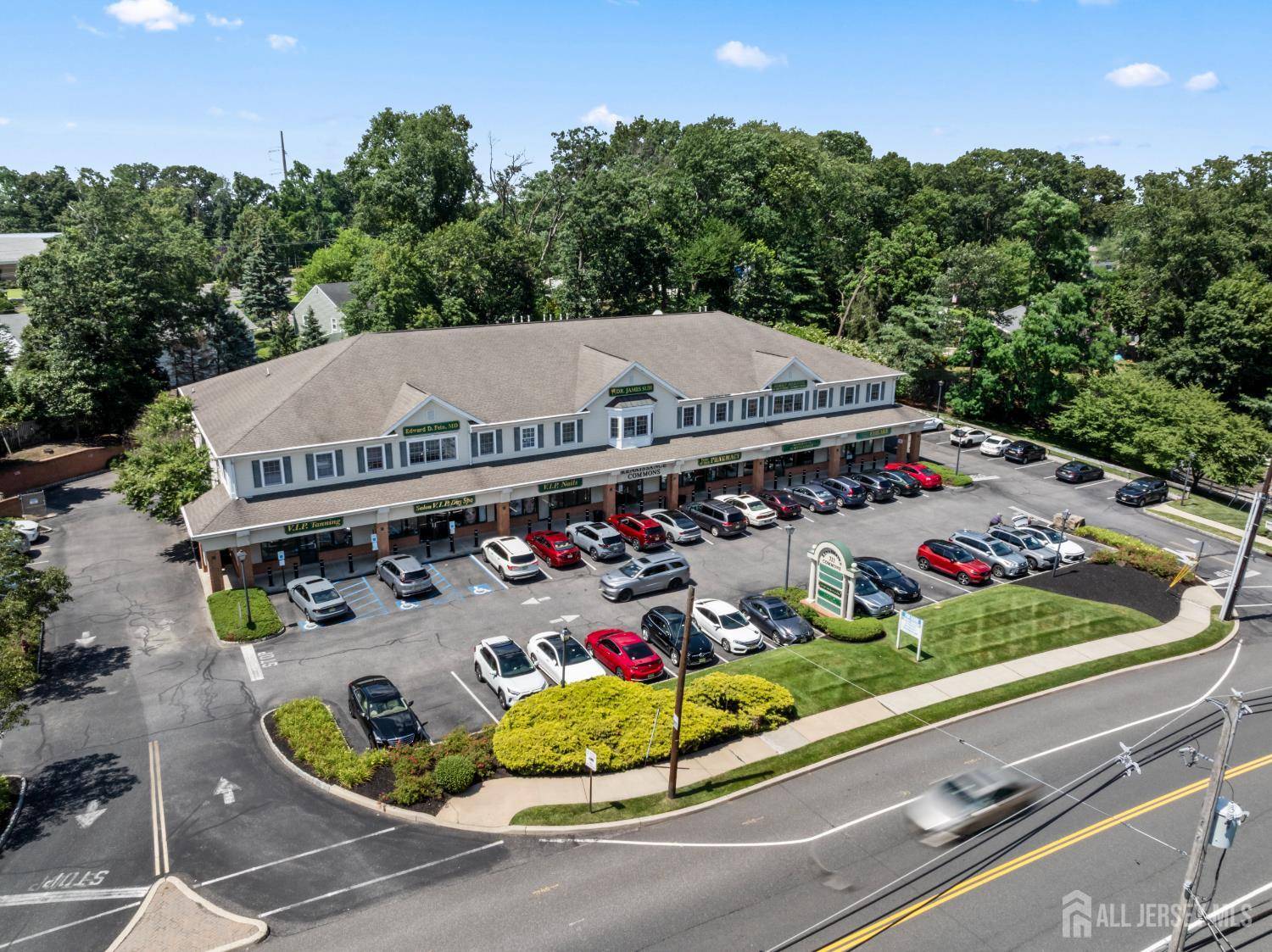 Jamesburg, NJ 08831,333 Forsgate DR #4