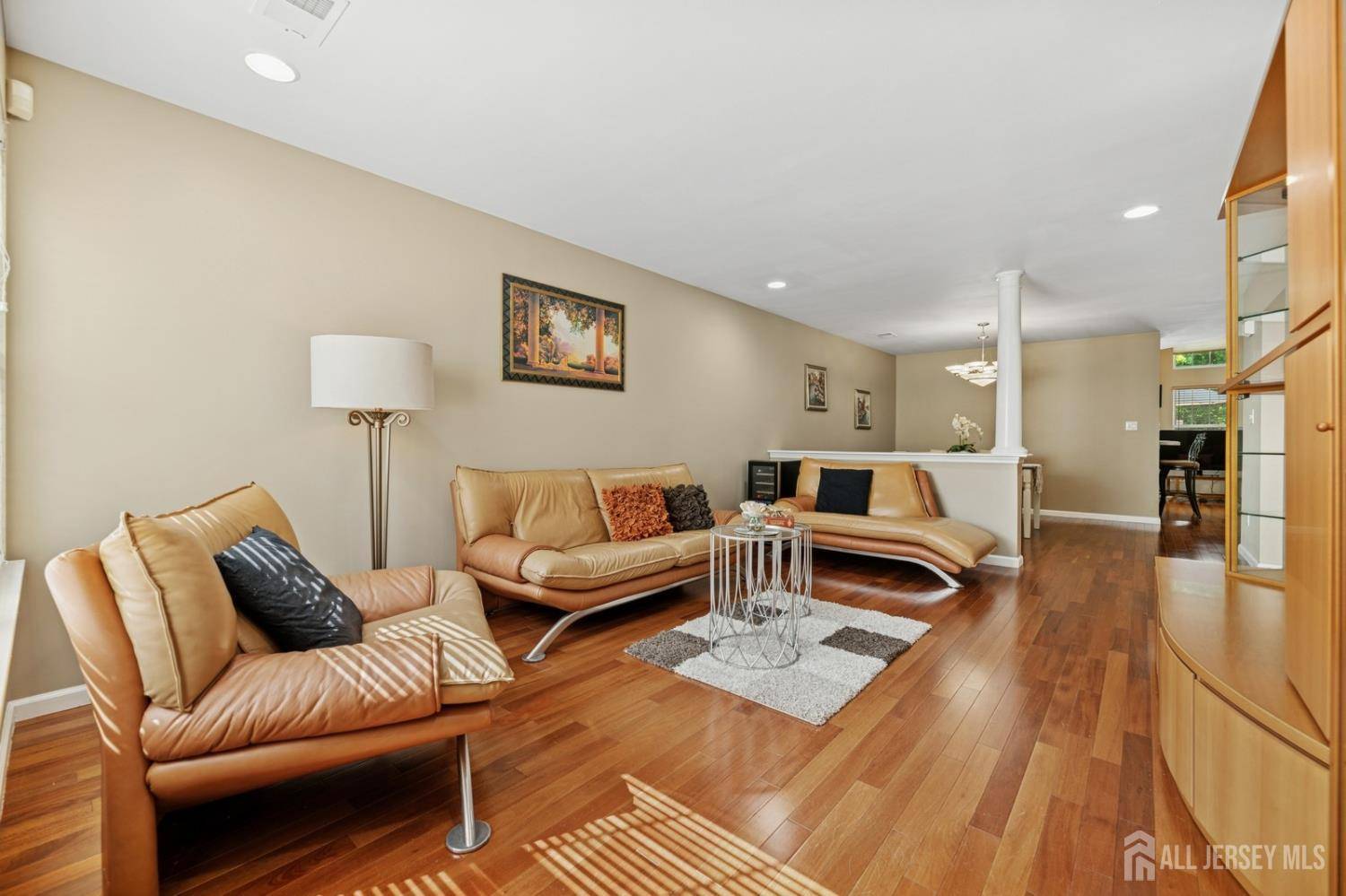 East Brunswick, NJ 08816,44 Windsong CIR