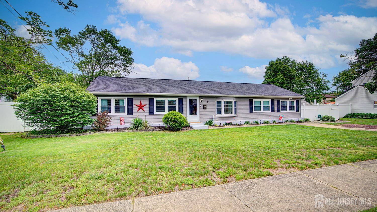 Monroe, NJ 08831,27 Carlton AVE