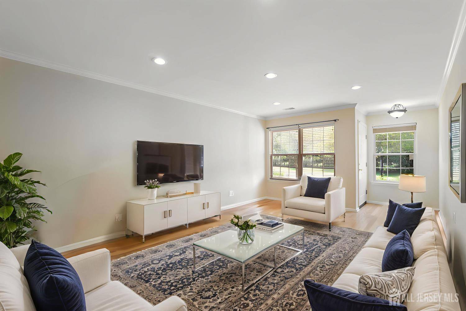 South Brunswick, NJ 08540,403 Canterbury WAY