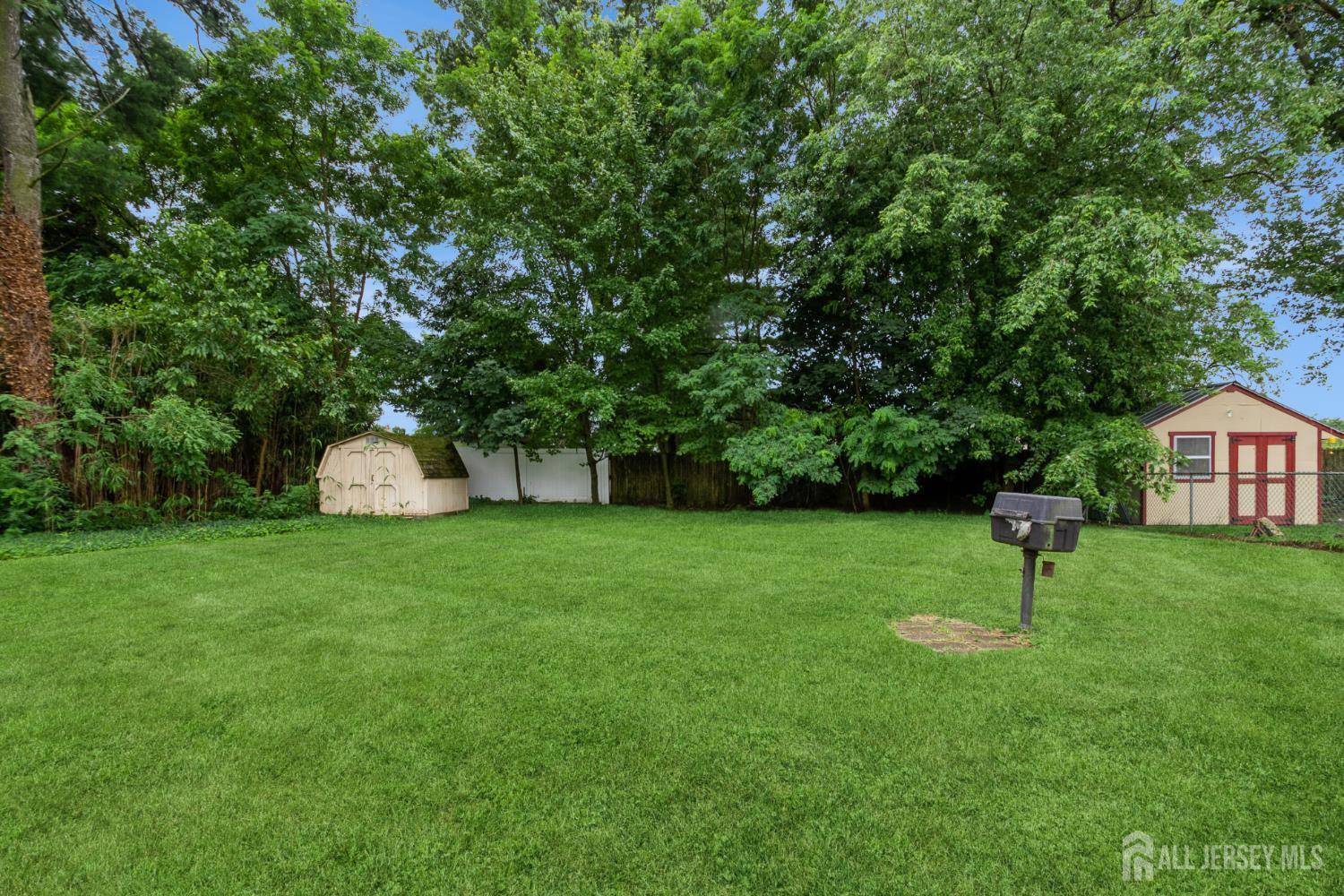 Middlesex, NJ 08846,149 mulberry LN