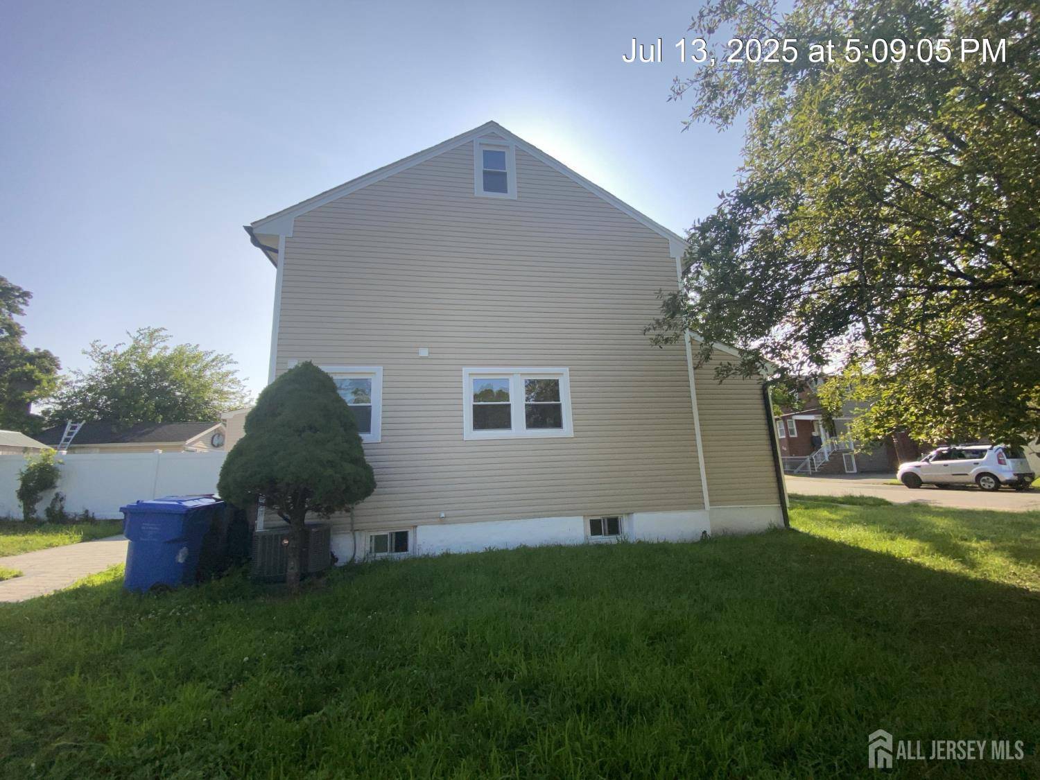 Woodbridge Proper, NJ 07095,15 Wedgewood AVE