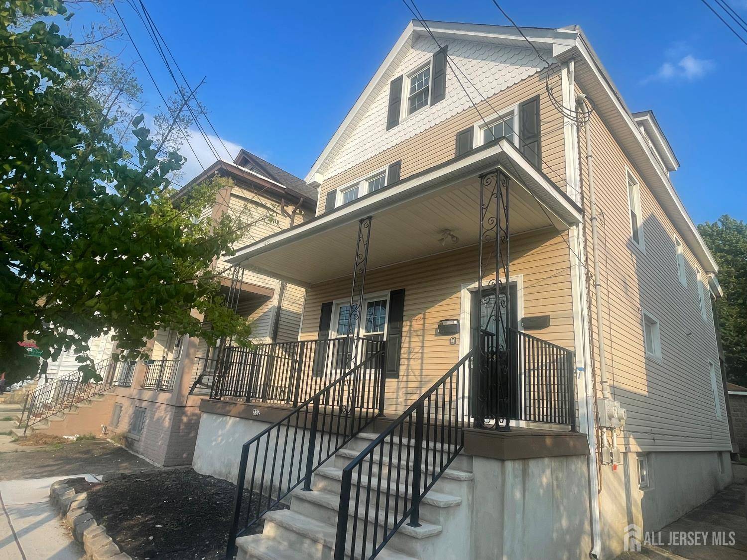 New Brunswick, NJ 08901,232 Hamilton ST