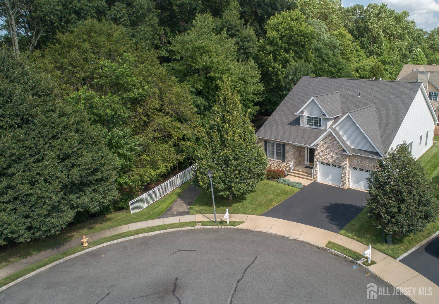 Marlboro, NJ 07746,448 Edinburgh PL
